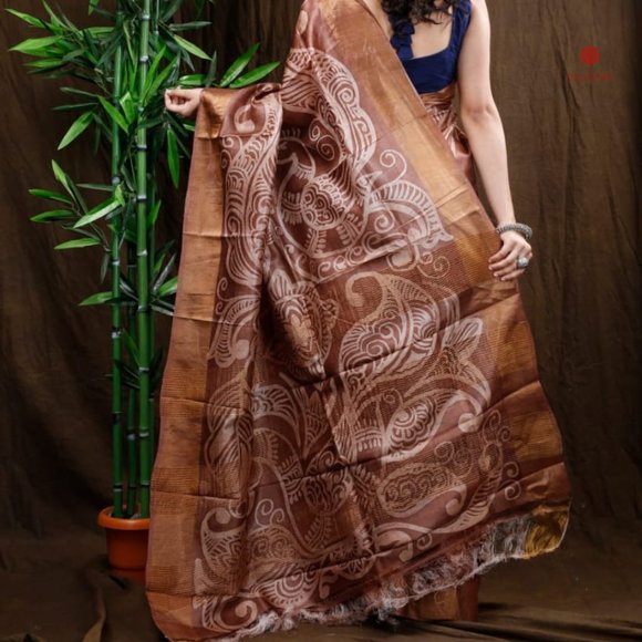 Exclusive Brown Pure Tussar Silk Hand Painted Saree - Picture 4 of 8
